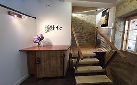 Urbe Sanchina - Hostel & Suites